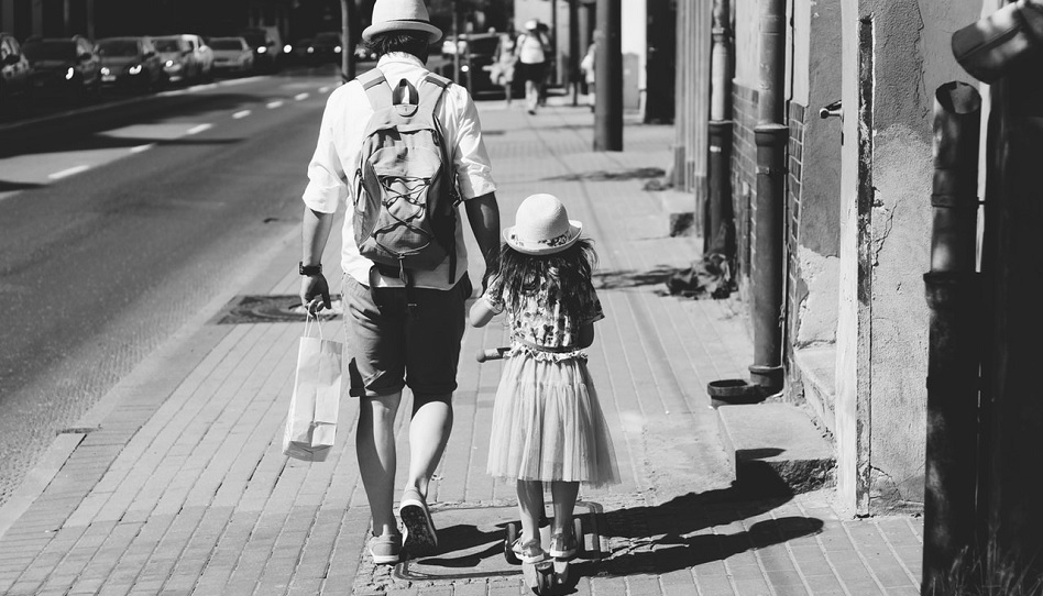 Vater und Tochter Schule